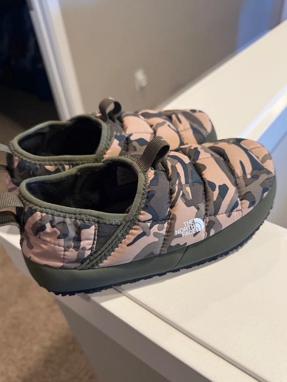 The North Face Kids Camo Slip-On Quilted Slippers
